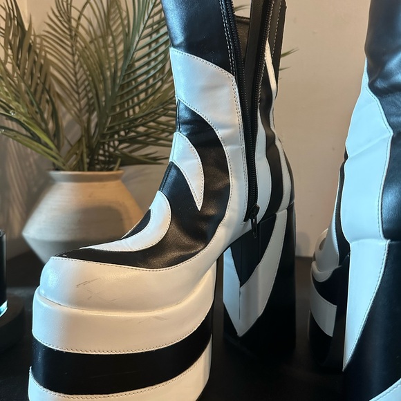 Dolls Kill Black and White Swirl Platform Boots - Picture 7 of 7